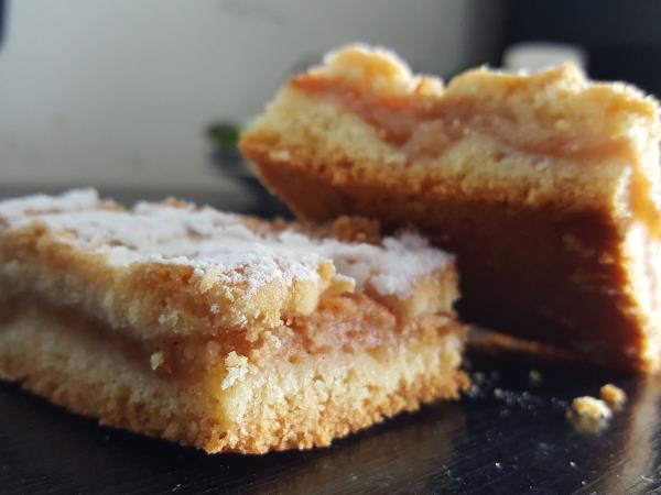 Poletna jabolčna pita